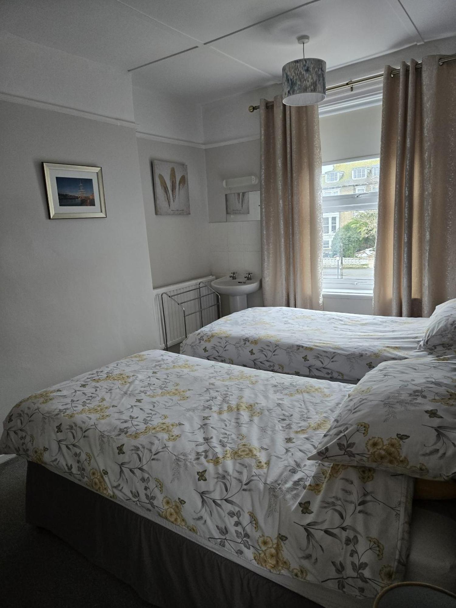 The Rosefield Hotel Weymouth Szoba fotó